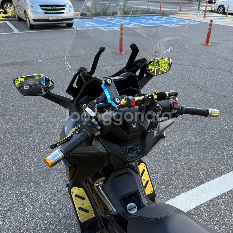 8_22년식 포르자350 컨디션좋은차량 판매합니다--8