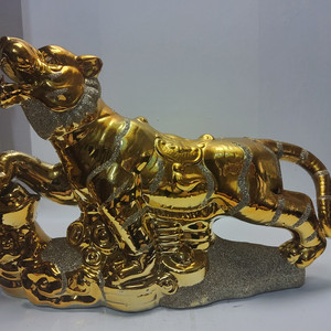 앤틱 초대형 금도금도자기 호랑이 가로42cm세로30cm