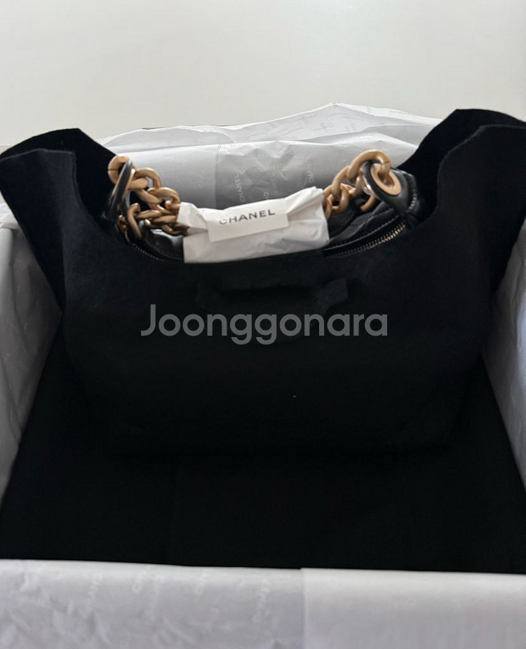 샤넬 정품 시즌백 맥시호보 라지 블랙--6