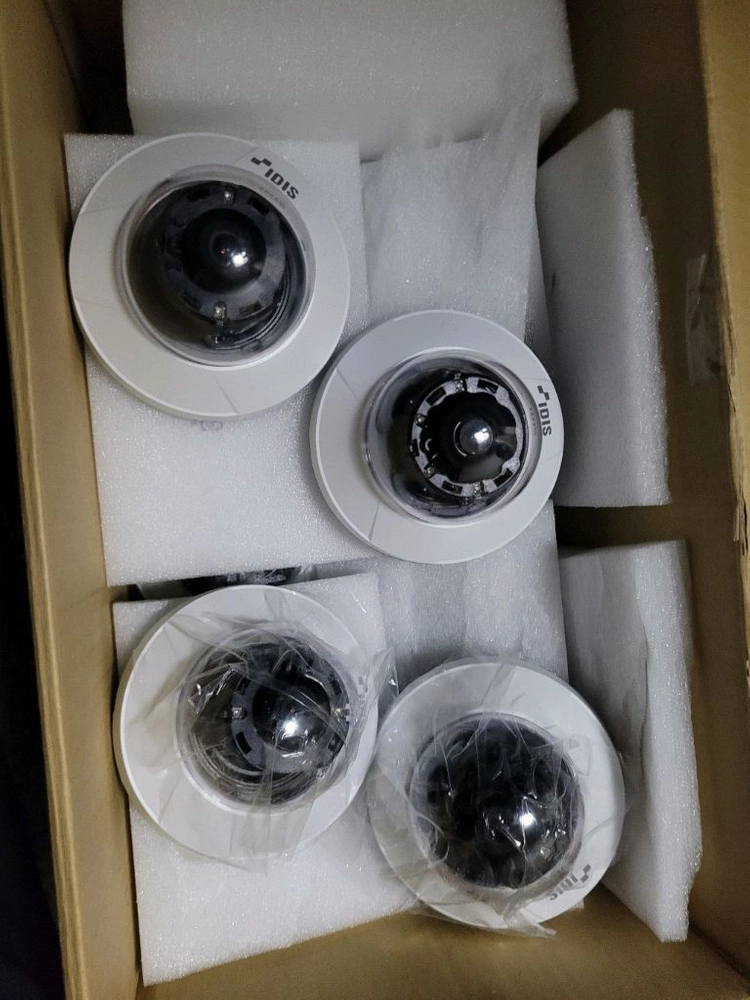 cctv 돔카메라 10ea, 뷰렛 카메라 1ea 판매 이미지