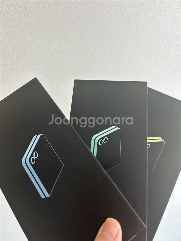 갤럭시Z플립6 256G 미개봉자급제--0