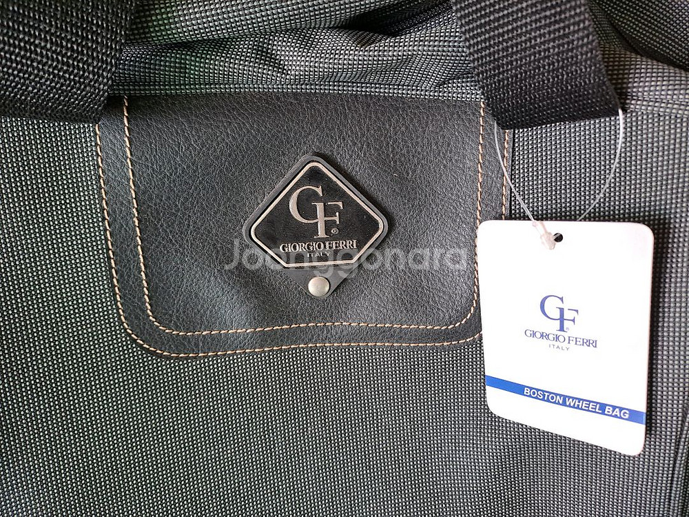 죠르지오 페리 보스턴 휠백--2