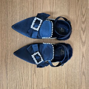 슈콤마보니 235