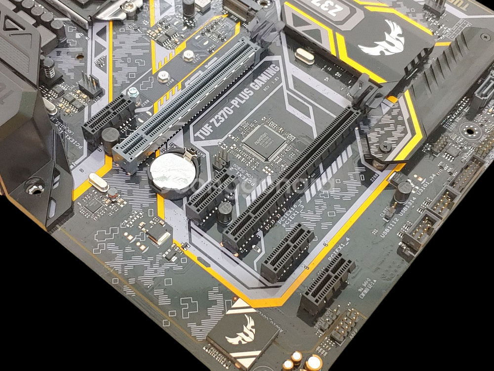 에이수스 TUF Z370-PLUS GAMING 메인보드--2