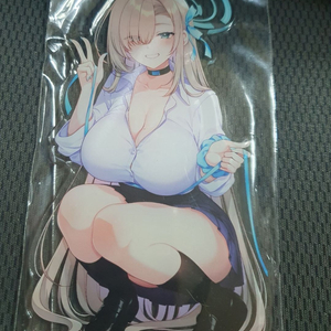 블루아카이브 아스나 아크릴스탠드 팝니다