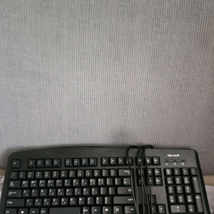 마이크로소프트 유선 키보드 200