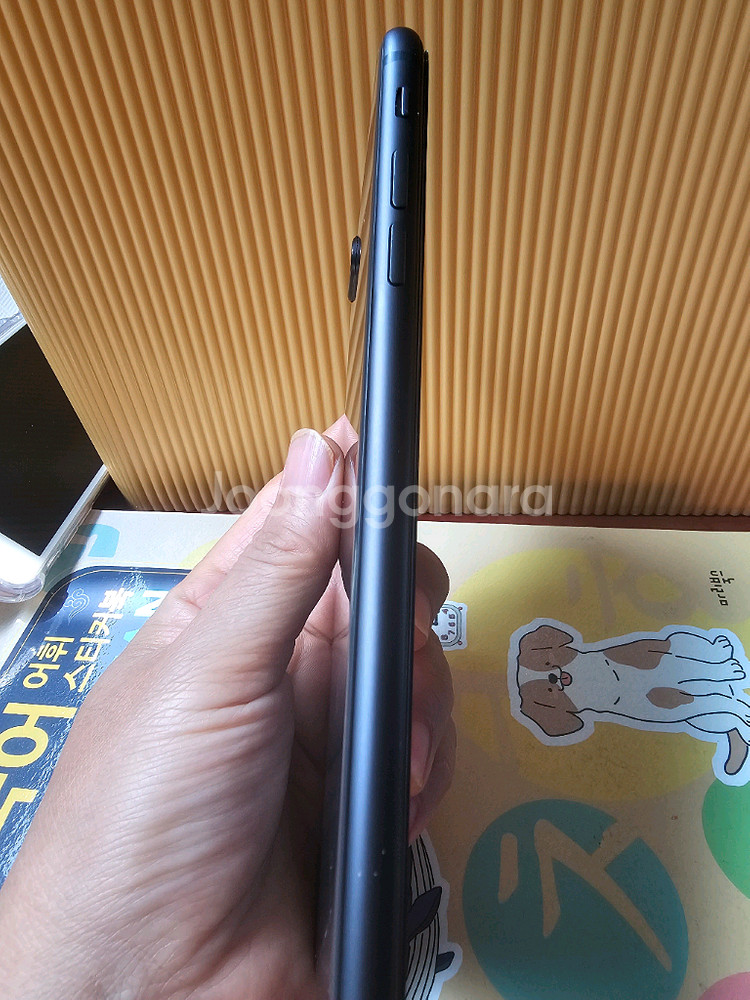 아이폰 8플러스 256GB--7