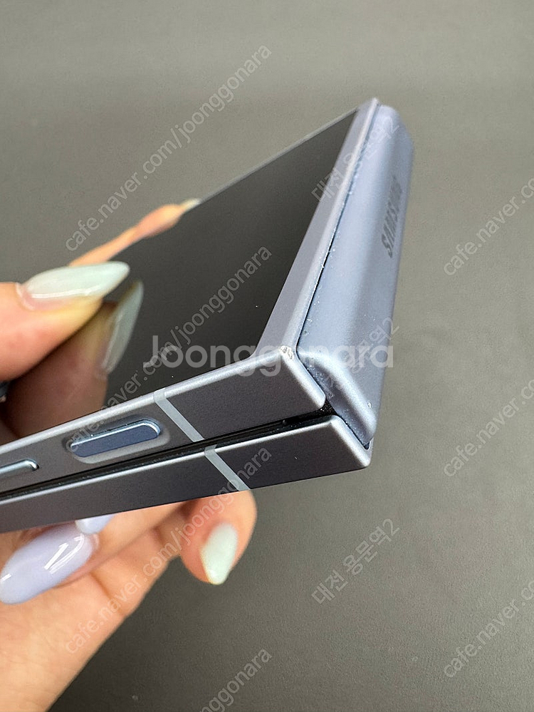 367537 갤럭시Z플립6 블루 256G 무잔상 판매합--3