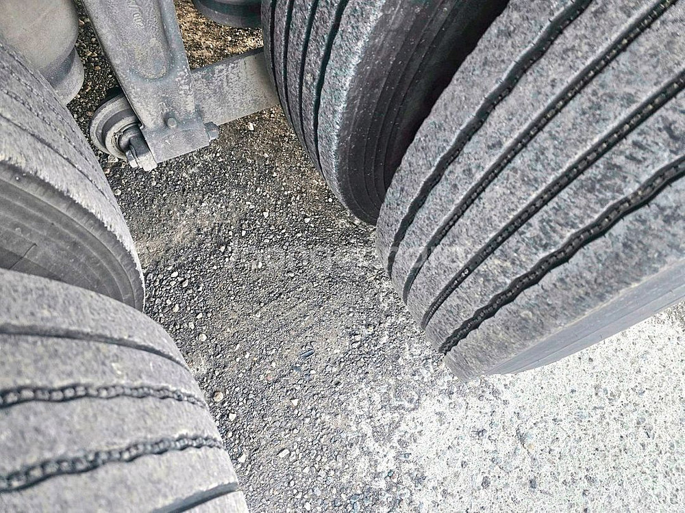 벤츠24톤암롤 원쓰리암롤 중고암롤트럭 미러캠 에어서스--6