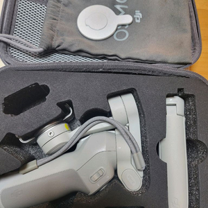 오즈모 모바일4 짐벌