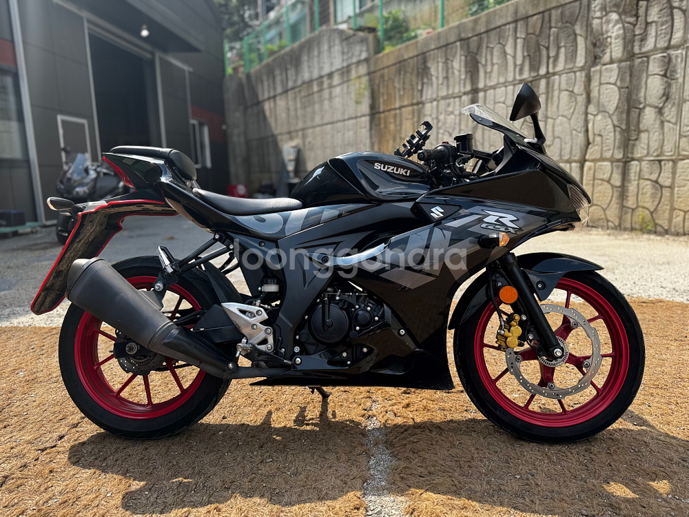스즈키 Gsx-r125 21년식 2만Km 판매합니다.--2