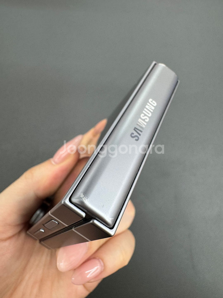 077618 갤럭시Z플립6 실버 256G 무잔상--2