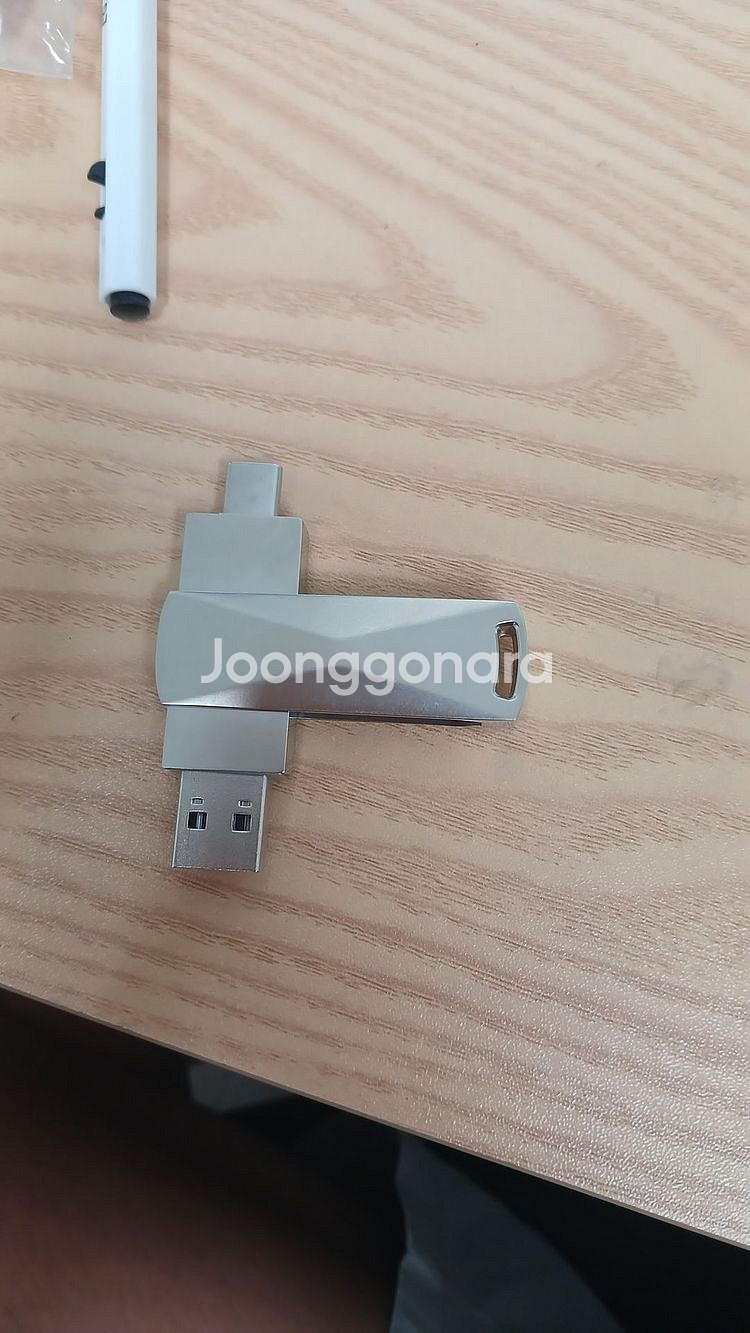 실버 USB 플래시 드라이브--1