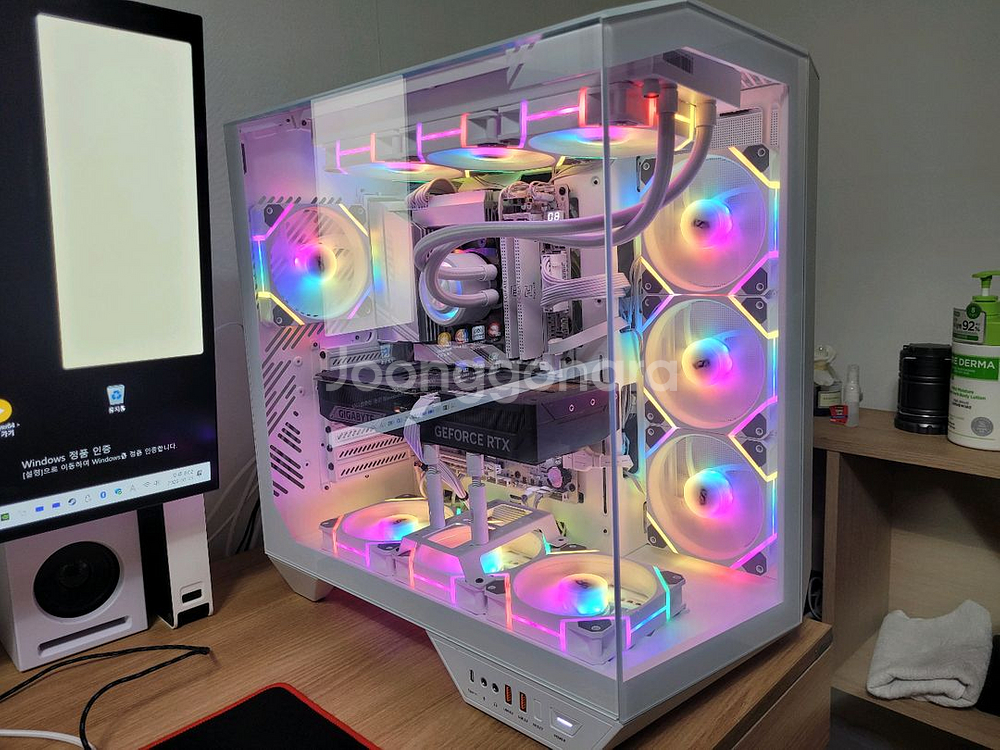 반본체,본체 9800*3D x870보드 5080 화이트--0