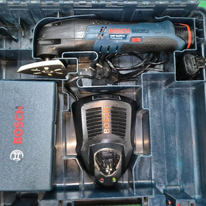 보쉬GIP 10.8v-LI 멀티커터 세트상품