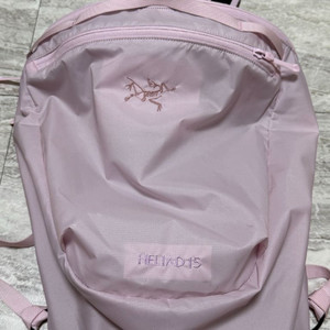 아크테릭스 헬리아드 15 핑크글로우