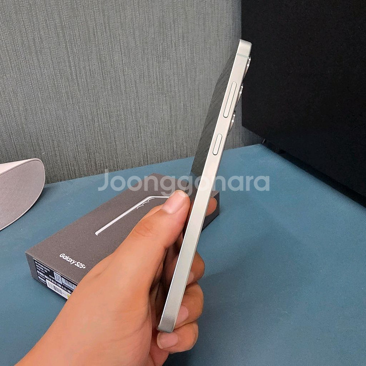 갤럭시S25플러스 512 판매합니다.--2
