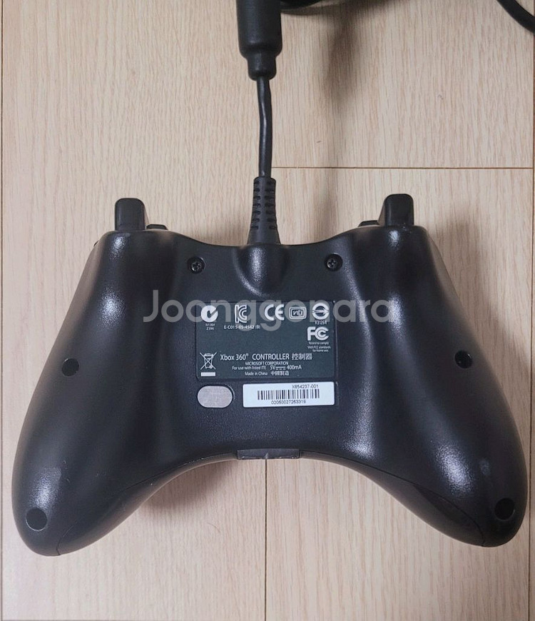 xbox360 정품 유선패드 컨트롤러 팝니다 (택포)--1
