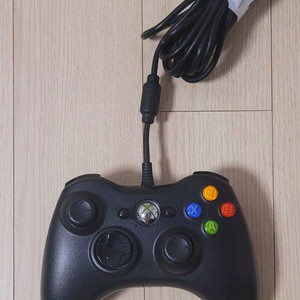 xbox360 정품 유선패드 컨트롤러 팝니다 (택포)
