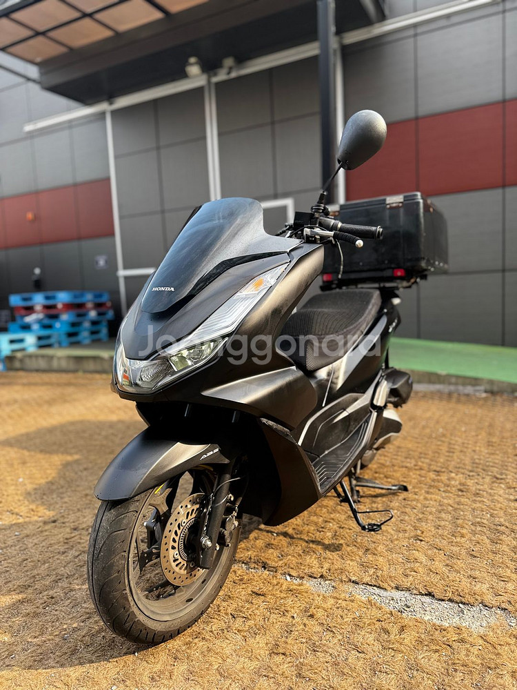 혼다 Pcx125 ABS모델 22년형 3만Km 판매--1