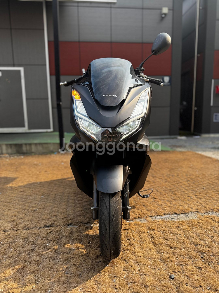 혼다 Pcx125 ABS모델 22년형 3만Km 판매--2
