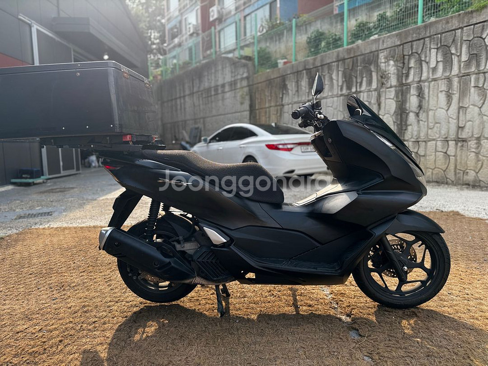 혼다 Pcx125 ABS모델 22년형 3만Km 판매--3
