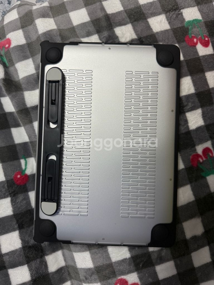 맥북에어 M1 (8GB / 256GB)--3