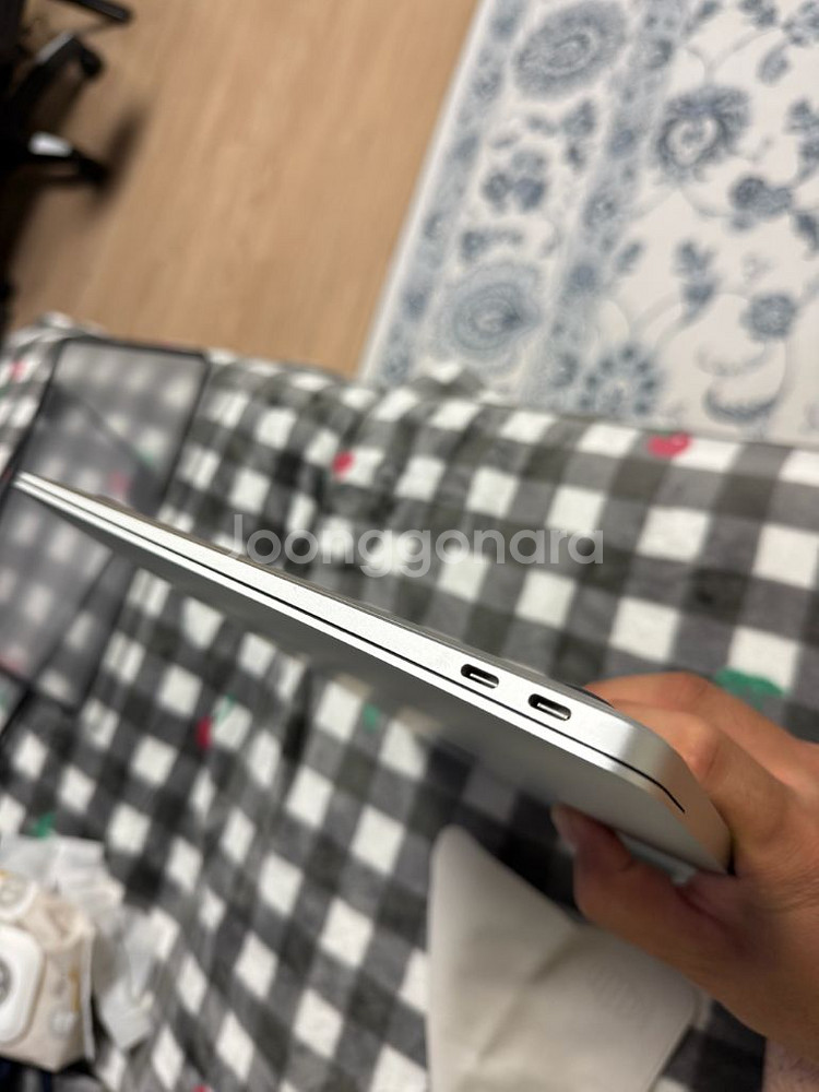 맥북에어 M1 (8GB / 256GB)--6
