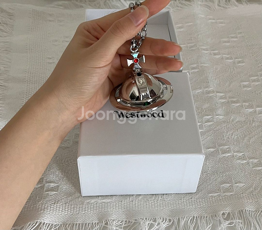 비비안 웨스트우드 라이터 목걸이--1