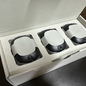 HTC VIVE 얼티밋 트래커