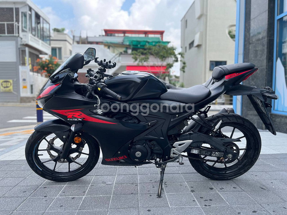 스즈키GSX-R 125 18년식 2만--1