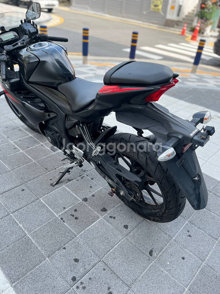 스즈키GSX-R 125 18년식 2만--4