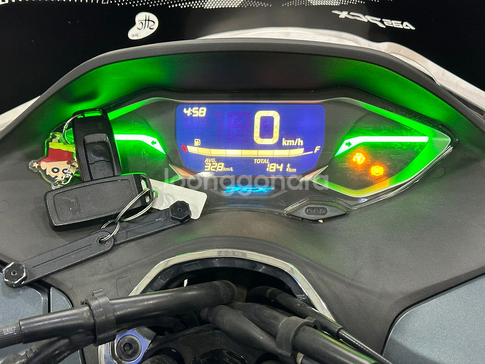 21년식 혼다 PCX125 ABS 1천Km 신차급 깔끔--9