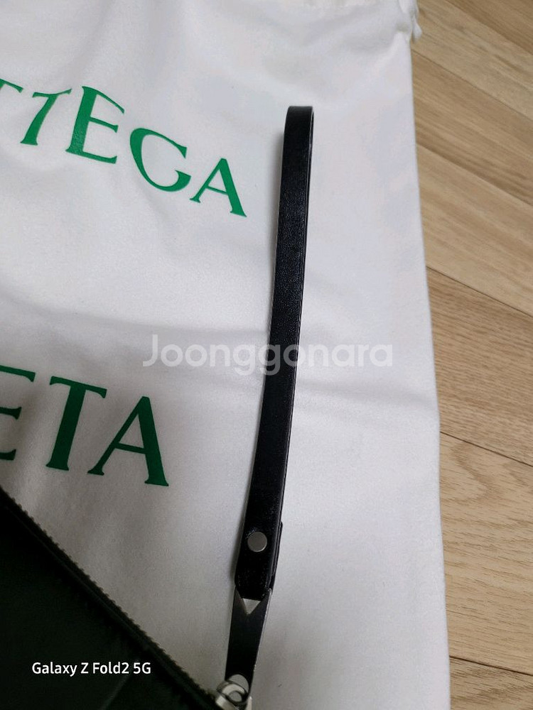 보테가베네타 카세트 플랫 스트랩 클러치 L--9