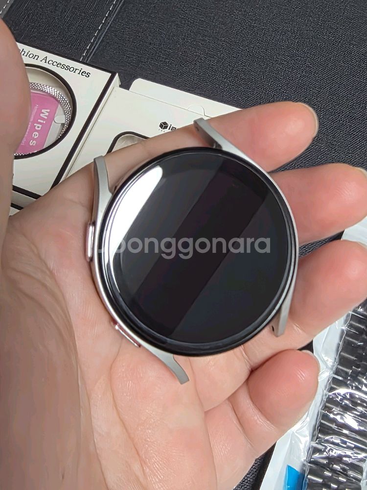 갤럭시워치5 실버 40mm + 악세사리--1