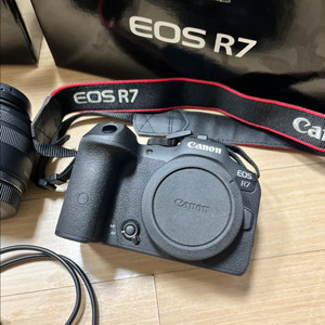 캐논 EOS R7 카메라 바디