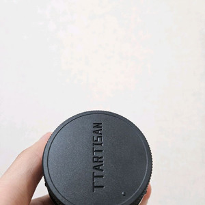 티티아티산 27mm f2.8