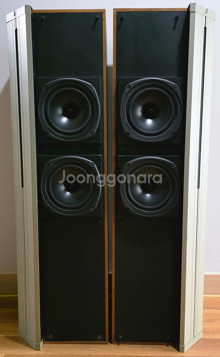 쎌래스천 스피커 7000 판매합니다--1