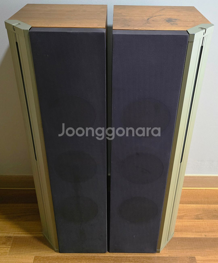 쎌래스천 스피커 7000 판매합니다--2