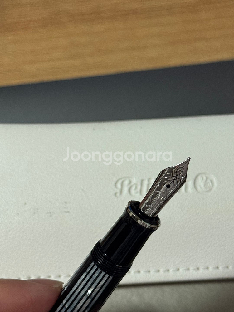 펠리칸 M605 블랙 톨토이즈 EF 만년필--7