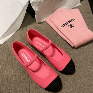 샤넬 발레리나+워머 블랙핑크 색상
