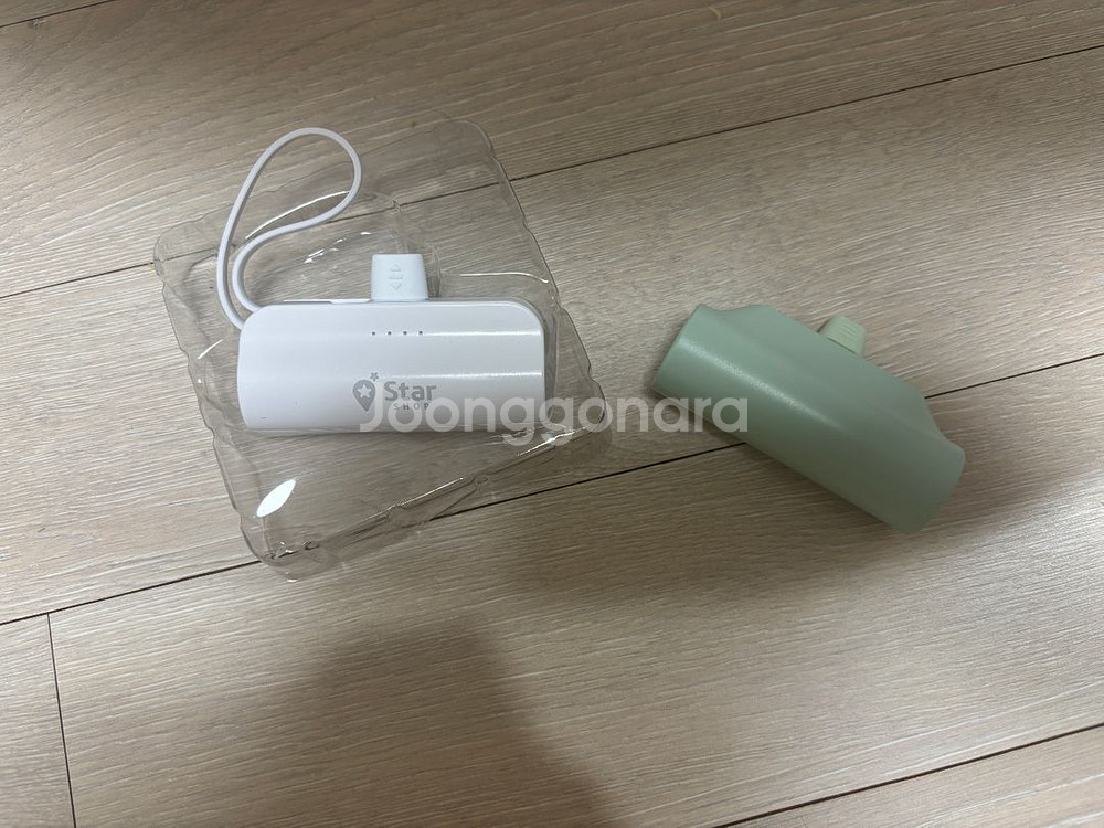 보조배터리 3500mAh 새상품 판매합니다--1