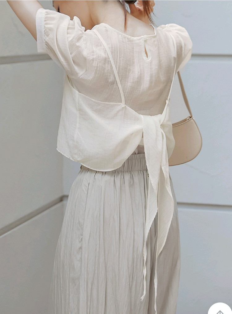 커먼유니크 뷔스티에 블라우스 세트 하객룩 이미지