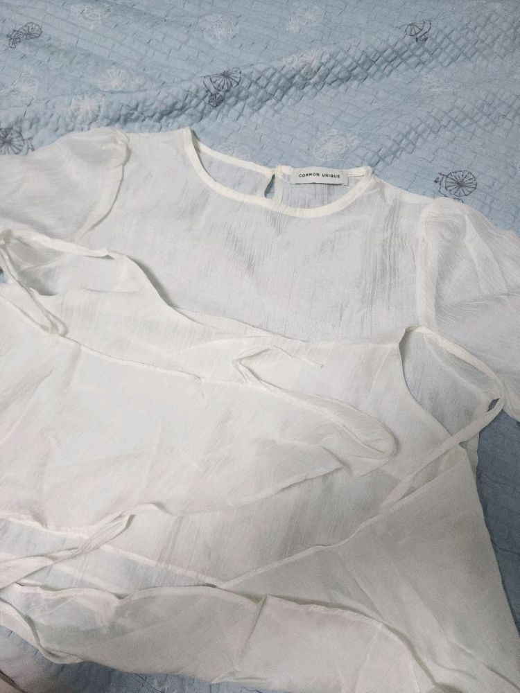 커먼유니크 뷔스티에 블라우스 세트 하객룩 이미지