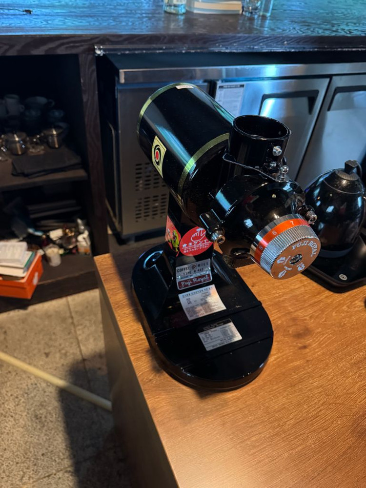 후지로얄 R-440 커피 그라인더 이미지