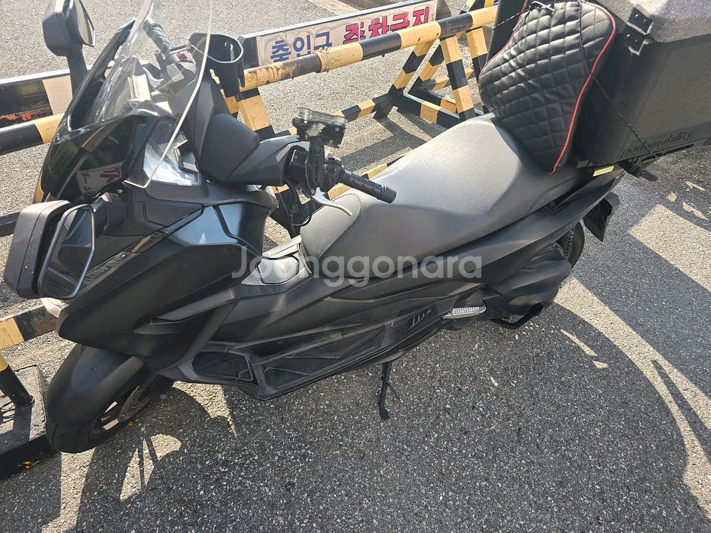 포르자300 팝니다 2020년식 43000km--1