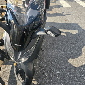 포르자300 팝니다 2020년식 43000km