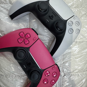 PS5 듀얼센스 컨트롤러 화이트+노바핑크