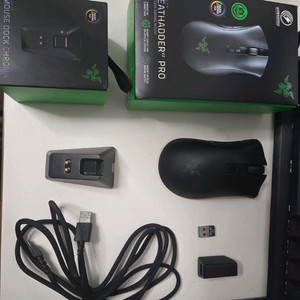 레이저 데스에더 v2 pro+마우스 충전독