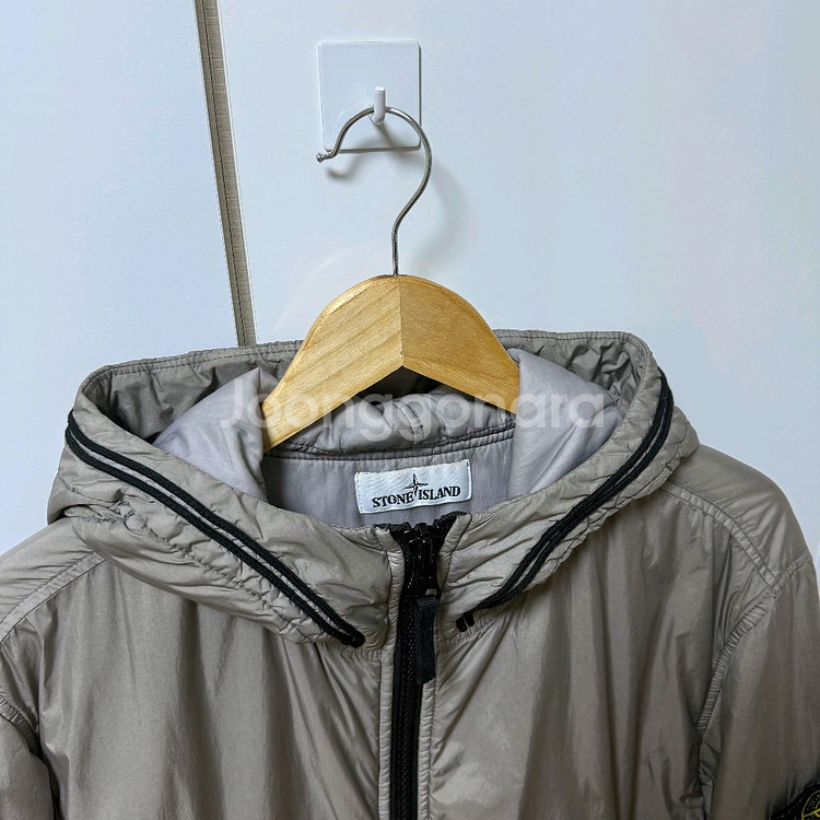 스톤아일랜드 크링클랩스 프리마로프트 후드 바람막이 자켓--2